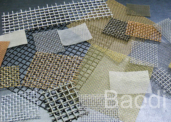 Filter Use Woven 0.4mm Dia Crimped Wire Mesh Carbon Steel