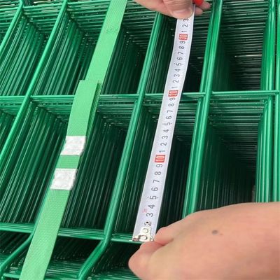 High Quality Stylish Heat Treated 3D Metal Wire Mesh Fence Panels for Outdoor Space
