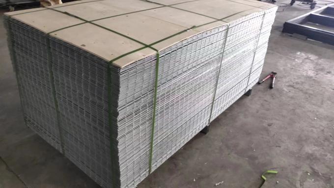 20 Gauge 4ftx8ft Welded Wire Bird Cage Panels Aviary Welded Wire Mesh 1