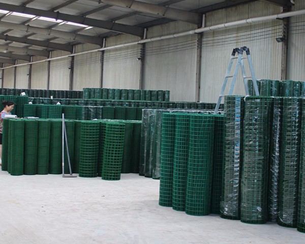 10m-100m Decorative Welded Wire Fence Galvanized Welded Wire Garden Fence OEM 1