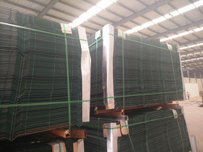 Eco Friendly Decorative 4mm Wire 3d Curved Fence Panel RAL Colors 3